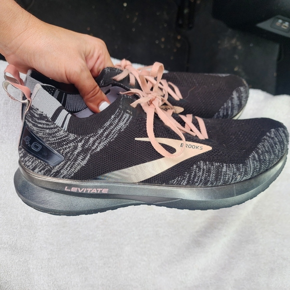 Brooks Black and Pink Athletic Sneakers - Picture 2 of 5